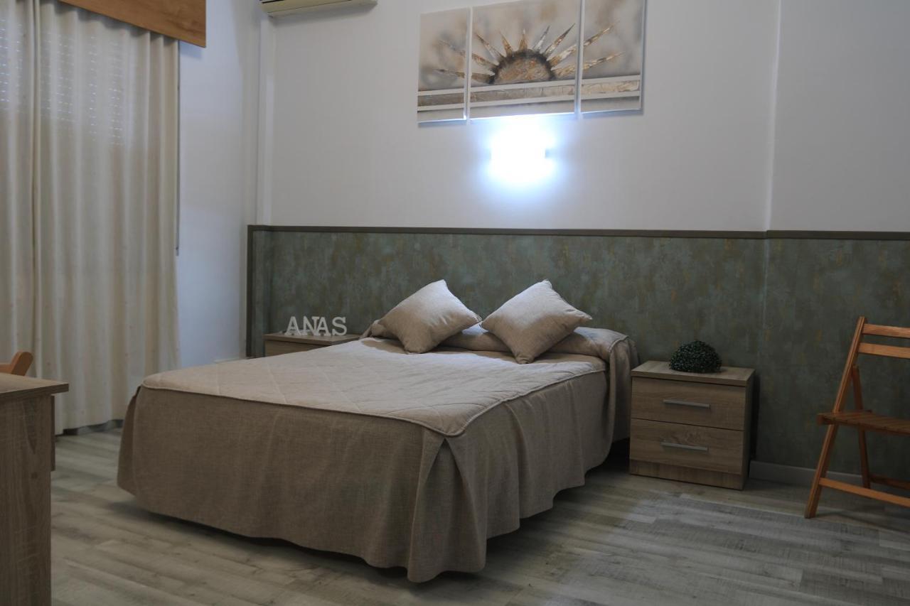 Hostal Anas Mérida Buitenkant foto