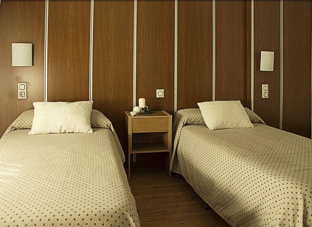 Hostal Anas Mérida Buitenkant foto