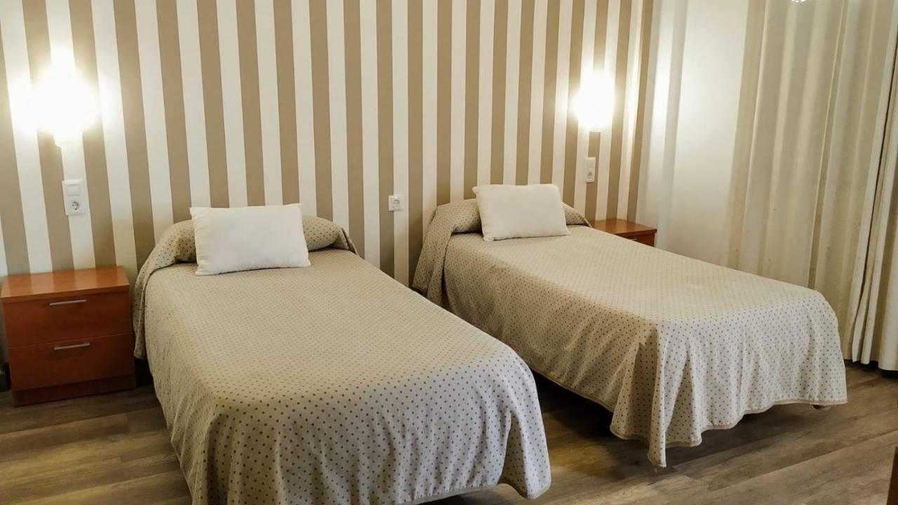 Hostal Anas Mérida Buitenkant foto